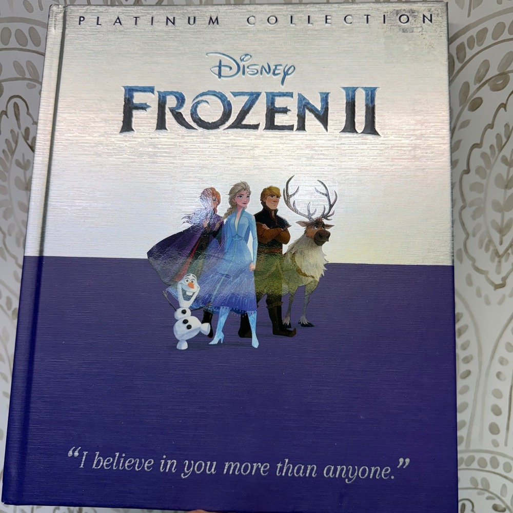 Disney Frozen II Hardcover Book Kids OS Purple‎ Silver Platinum Collection Story